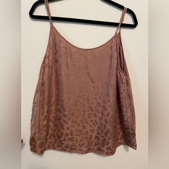 Babaton Everly Camisole, Leopard Jacquard, Size Large. - Picture 7 of 9